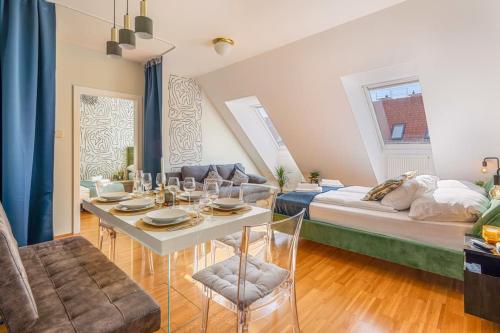 Green Dream Apartment Vienna - 3 Bedrooms and Rooftop Terrace