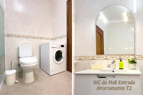 a bathroom with a toilet and a washing machine at Os Apartamentos A Ramos na Praia da Galé Estão inserido em Condomínio com PISCINA, Fica apenas a 350 Metros da Praia da Galé - Apartamentos com Ar Condicionado tanto nos Quartos como na Sala, Smart TV com Prime Vídeo e Cozinha Completa in Albufeira