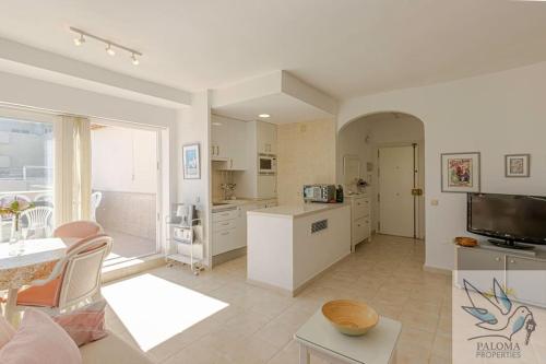 Benal Beach apartment with sunny terrace and water park