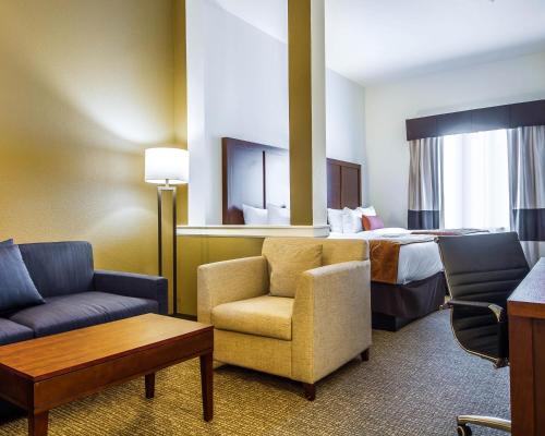 Gallery image of Comfort Suites Woodland - Sacramento Airport in Woodland