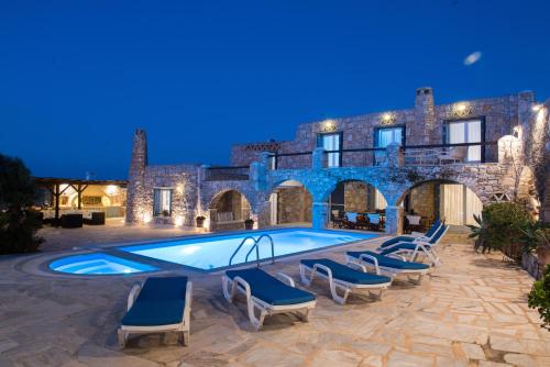 Villa Anna, by Mykonos Rocky Villas