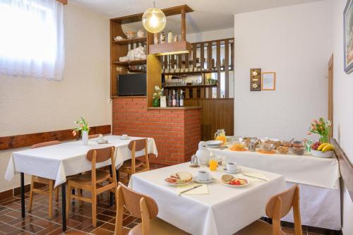 Φαγητό σε αυτό το bed & breakfast ή κάπου εκεί κοντά