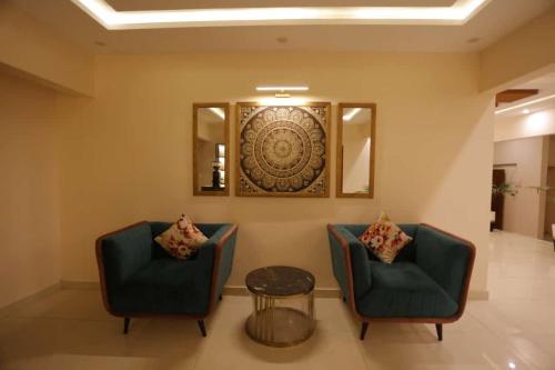 A seating area at Signature Boutique Hotel Karachi