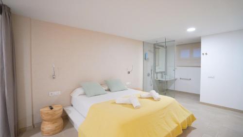 Oceanside Luxury Loft - Fast Wi-Fi - Workstations