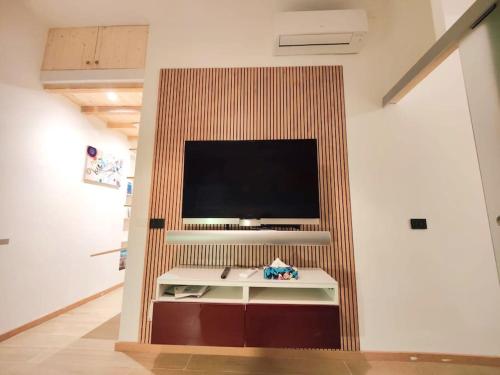 Casa MaMo: Design & Vintage above Subway