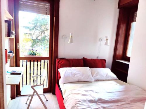 Casa MaMo: Design & Vintage above Subway
