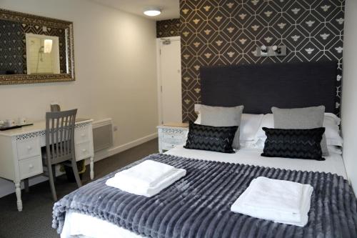 The Bulls Head Hotel Image