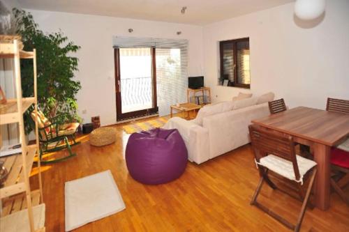 SeaView Apartment Ema