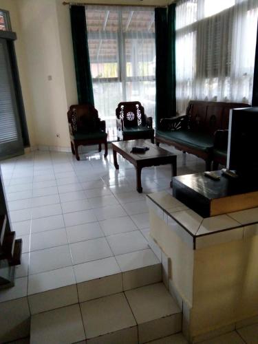 Φωτογραφία από το άλμπουμ του Villa Beach Anyer 1 σε Kareo
