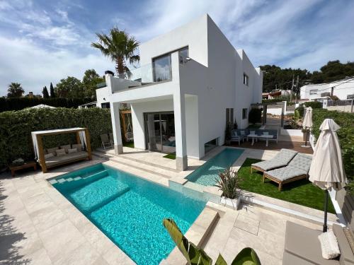 Gallery image of PERFECT FAMILY HOUSE CLOSE TO THE BEACH in Santa Eularia des Riu