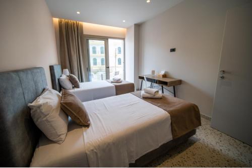 City House - Hersonissos Center - Sleeps 8