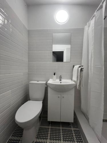 ห้องน้ำของ LazyNest Residence