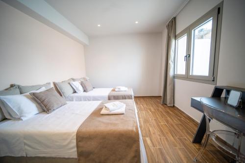 Luxury House - Hersonissos Center - Sleeps 8