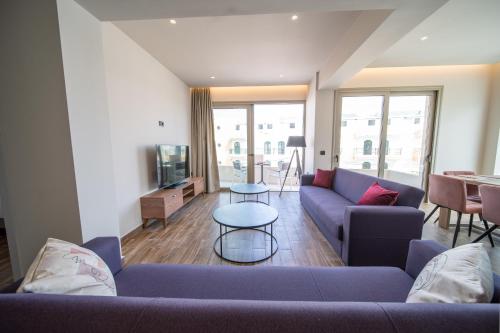 Luxury House - Hersonissos Center - Sleeps 8