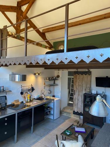 Una cocina o zona de cocina en Appartement dans Mas Provencal