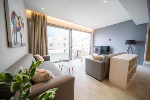 Royal House - Hersonissos Center - Sleeps 8