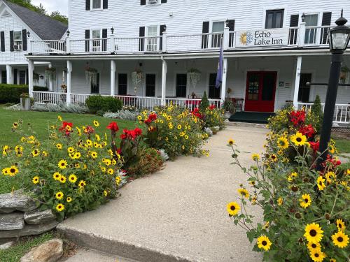Echo Lake Innにある庭