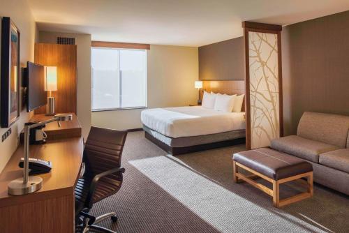 TV a/nebo společenská místnost v ubytování Hyatt Place Cleveland/Westlake/Crocker Park