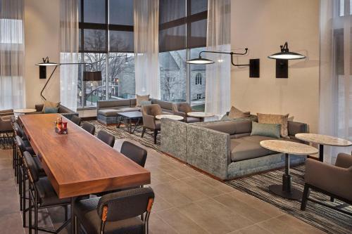 Χώρος καθιστικού στο Hyatt Place State College