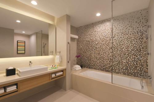 Koupelna v ubytování Hyatt House Shenzhen Airport