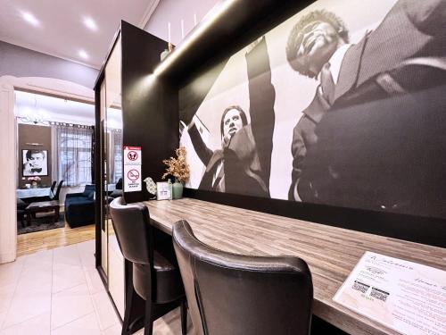 M13 Rustic Stylish with King Bed & Friendly Host 1095 Budapest, 13 Mester utca kép - 3