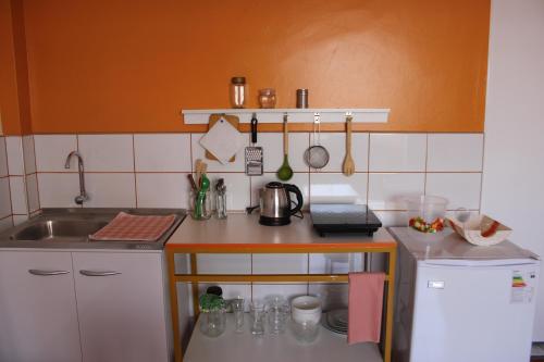 Dapur atau dapur kecil di 2 de Mayo Studio 2