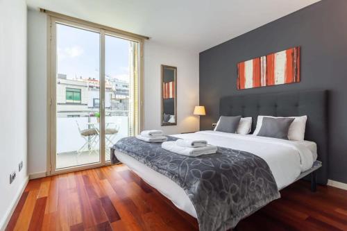 The Collection Barcelona - 3bedroom Duplex with balcony in plaza Cataluña