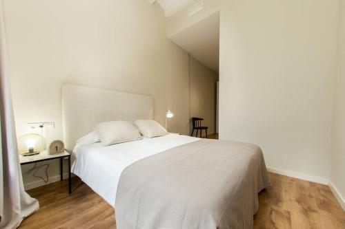 The Collection Barcelona - Huge 4bedroom with terrace in Las Ramblas