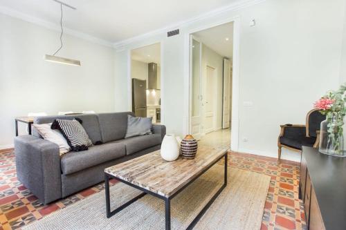The Collection Barcelona - Las Ramblas large 4bedroom with terrace