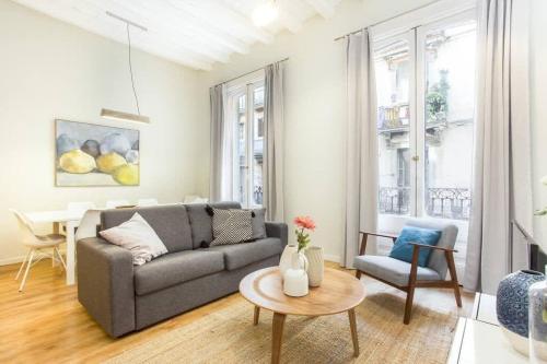 The Collection Barcelona - Bright and modern 4bedroom with terrace in Las Ramblas P1