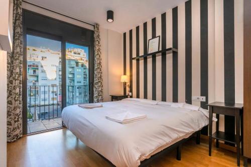 The Collection Barcelona - Amazing 2 bedroom with balcony in Eixample