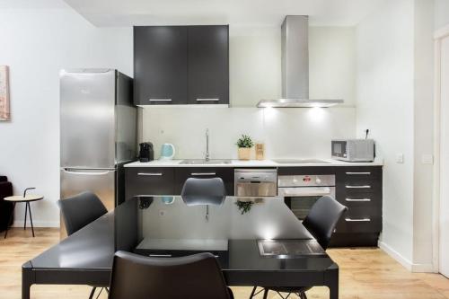 The Collection Barcelona - Centric 3bedroom in Las Ramblas