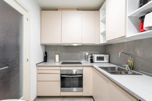 The Collection Barcelona - Paseo de Gracia Modern and cozy 3BD - 2BTh