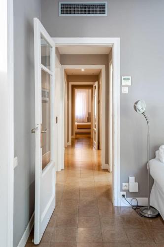 The Collection Barcelona - Sants Estacio - Modern and comfy 4BD for 8 guests