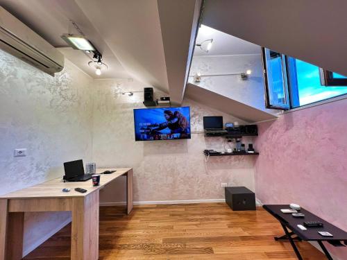 Brera Smart Attic with Self Check-in near Porta Garibaldi