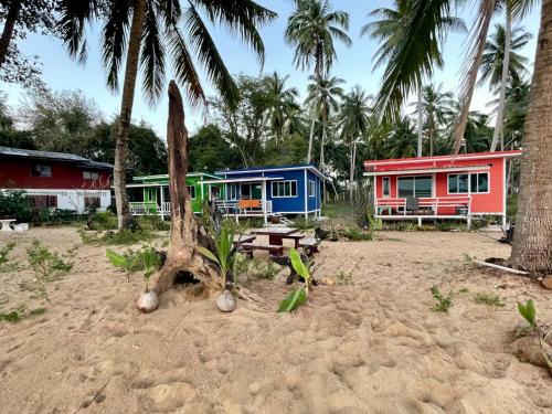 Gallery image of HomeState Bang Maprao in Ban Hin Sam Kon