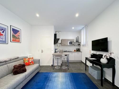 Photo de la galerie de l'établissement Tivoli 1 - Renovated studio, Monaco Border, 5mn from Casino Monte Carlo, à Beausoleil