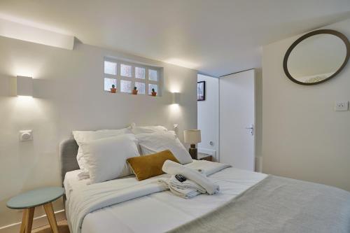 Apartment Saint Germain des prés by Studio prestige
