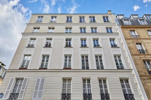 Apartment Saint Germain des prés by Studio prestige