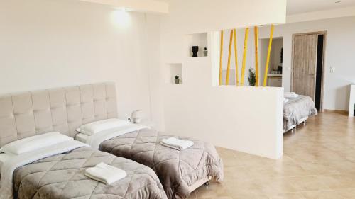 Postel nebo postele na pokoji v ubytování Villa Serafeim
