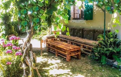 Photo de la galerie de l'établissement Amazing Home In Chemilly, à Chemilly