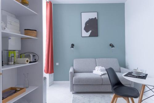 LE MIMONT studio central et calme, séjours en couple ou congrès