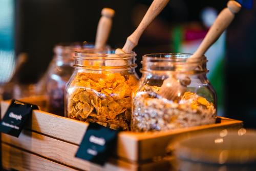 ホテルの敷地内または近くでの食事または食べ物