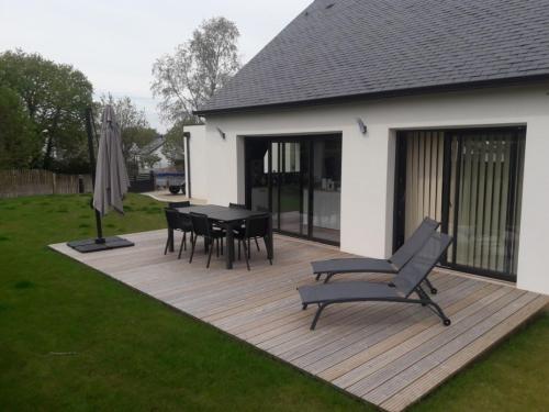 Ein Garten an der Unterkunft DEGEMER MAT ! 4* Cosy, Moderne, à 8 min des plages.