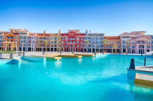 Bazen u ili blizu objekta Porto Sharm Resort