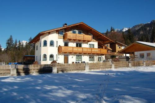 Fotografia z galérie ubytovania Landhaus Brugger v destinácii Saalfelden am Steinernen Meer