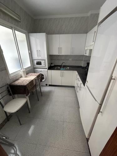 Apartamento céntrico y luminoso ALCARAVANERAS
