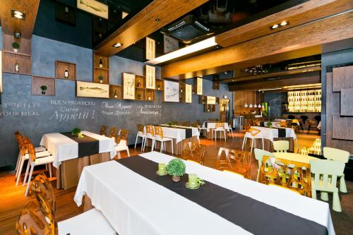 Restoran atau tempat lain untuk makan di Hotel Martina