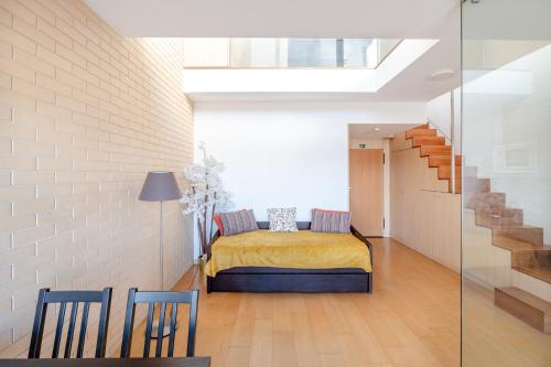 VIVA Stadium Residence Studios