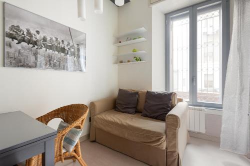 GuestHost - Bright Apartment - 650 m far from Arco della Pace
